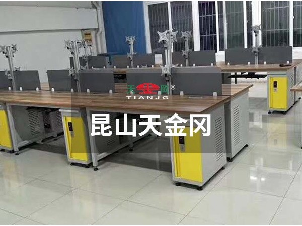 運(yùn)輸途中損壞的工具柜算哪門(mén)子垃圾？