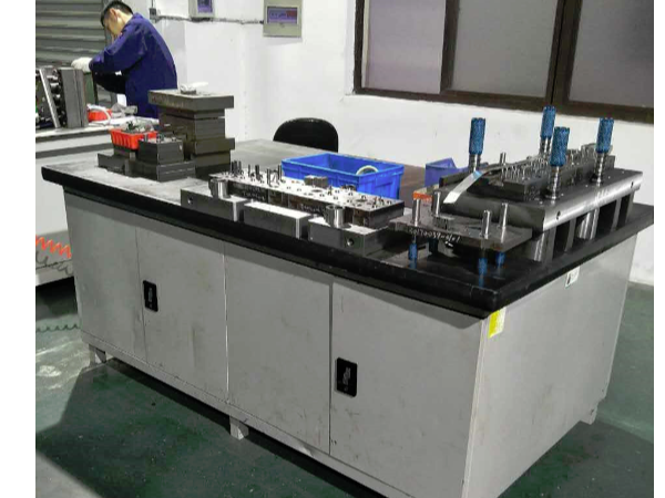 重型鉗工修模桌，你買對了嗎？【天金岡】