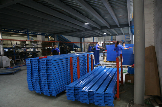 工具柜廠家天金岡，秉承綠色環(huán)保理念，打造綠色工廠