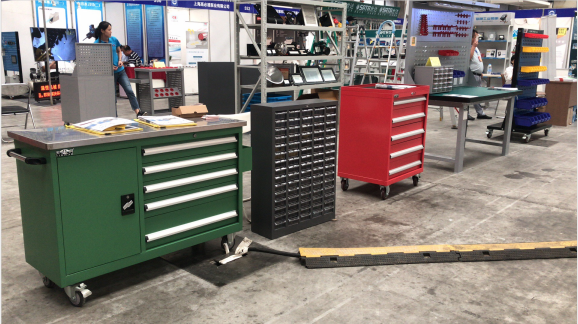 工具柜廠家天金岡，生產(chǎn)過程中嚴格把控不耗材