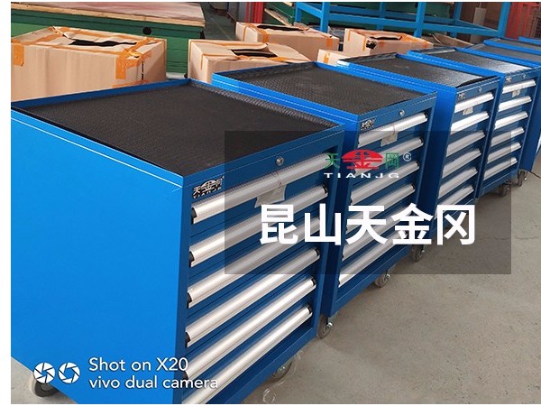 判斷鉗工工具柜廠家實力的3點，都知道嗎?