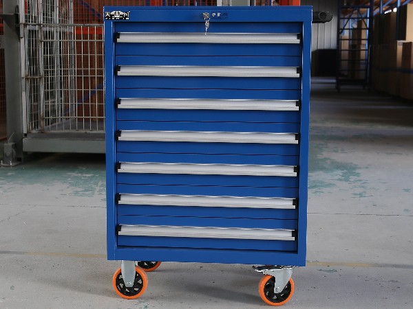 天金岡移動(dòng)工具車的特點(diǎn)有哪些？